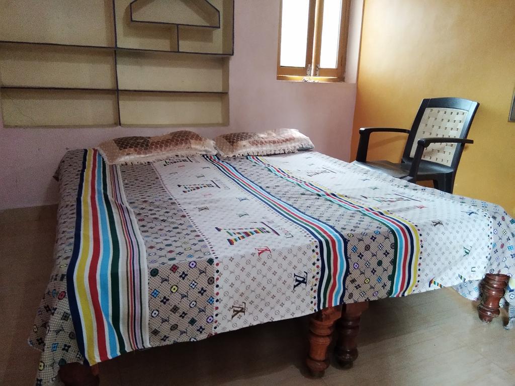 Bobby Guest House Hampi Esterno foto