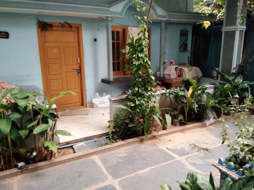 Bobby Guest House Hampi Esterno foto