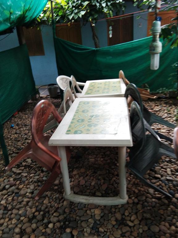 Bobby Guest House Hampi Esterno foto